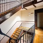 For You Rentals Elegante Y Colonial Apartamento Temporal En Malasana Mad28
