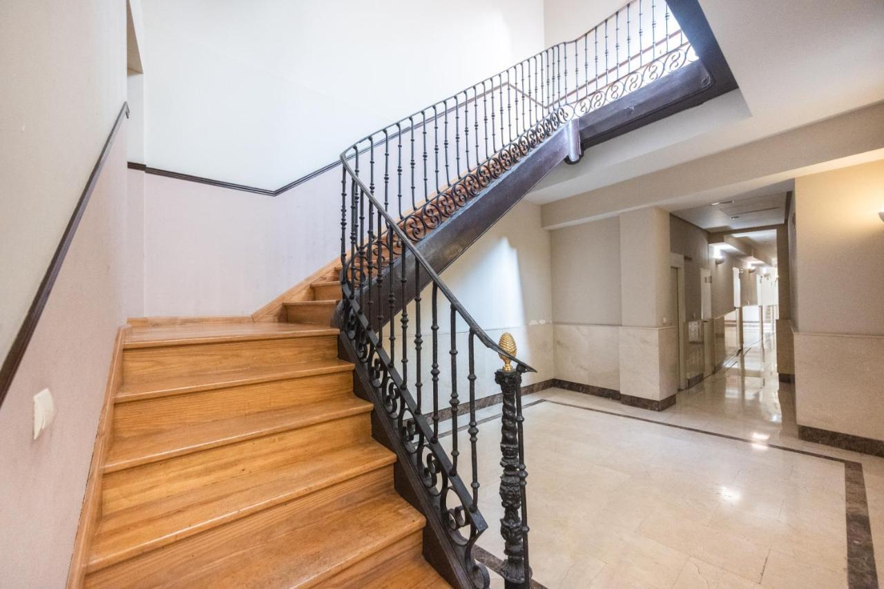Appartement For Elegante Y Colonial Temporal En Malasana Mad28 *