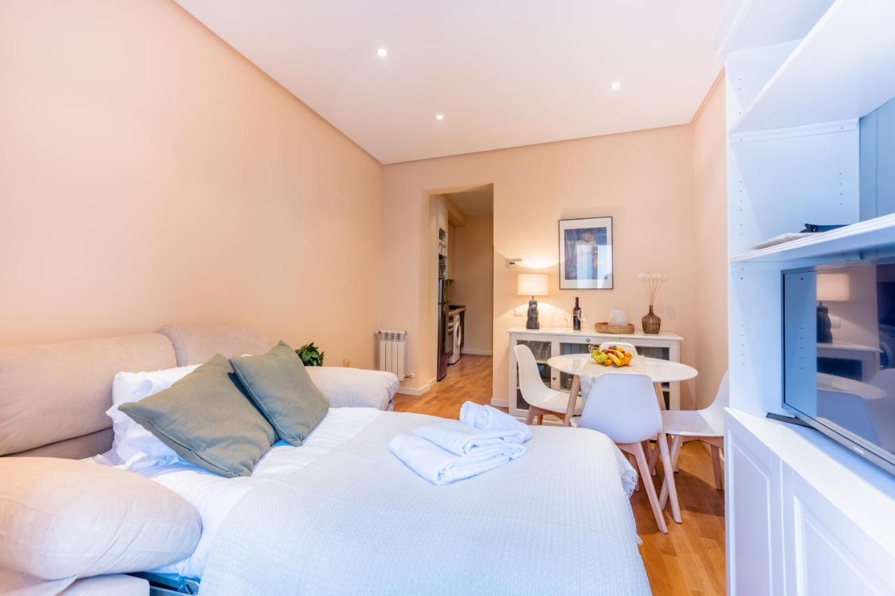 Appartement For Elegante Y Colonial Temporal En Malasana Mad28 Madrid