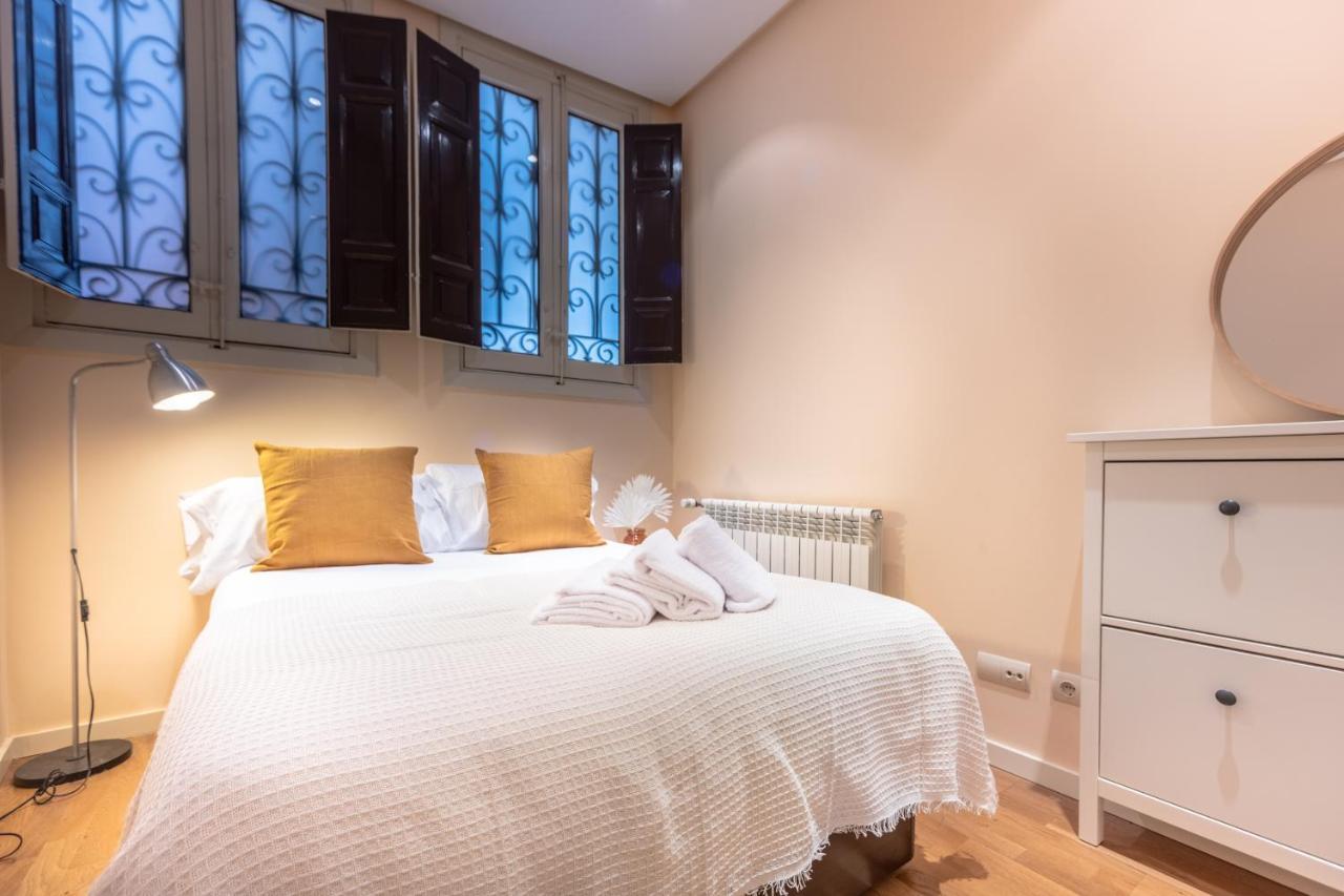 Appartement For Elegante Y Colonial Temporal En Malasana Mad28 *