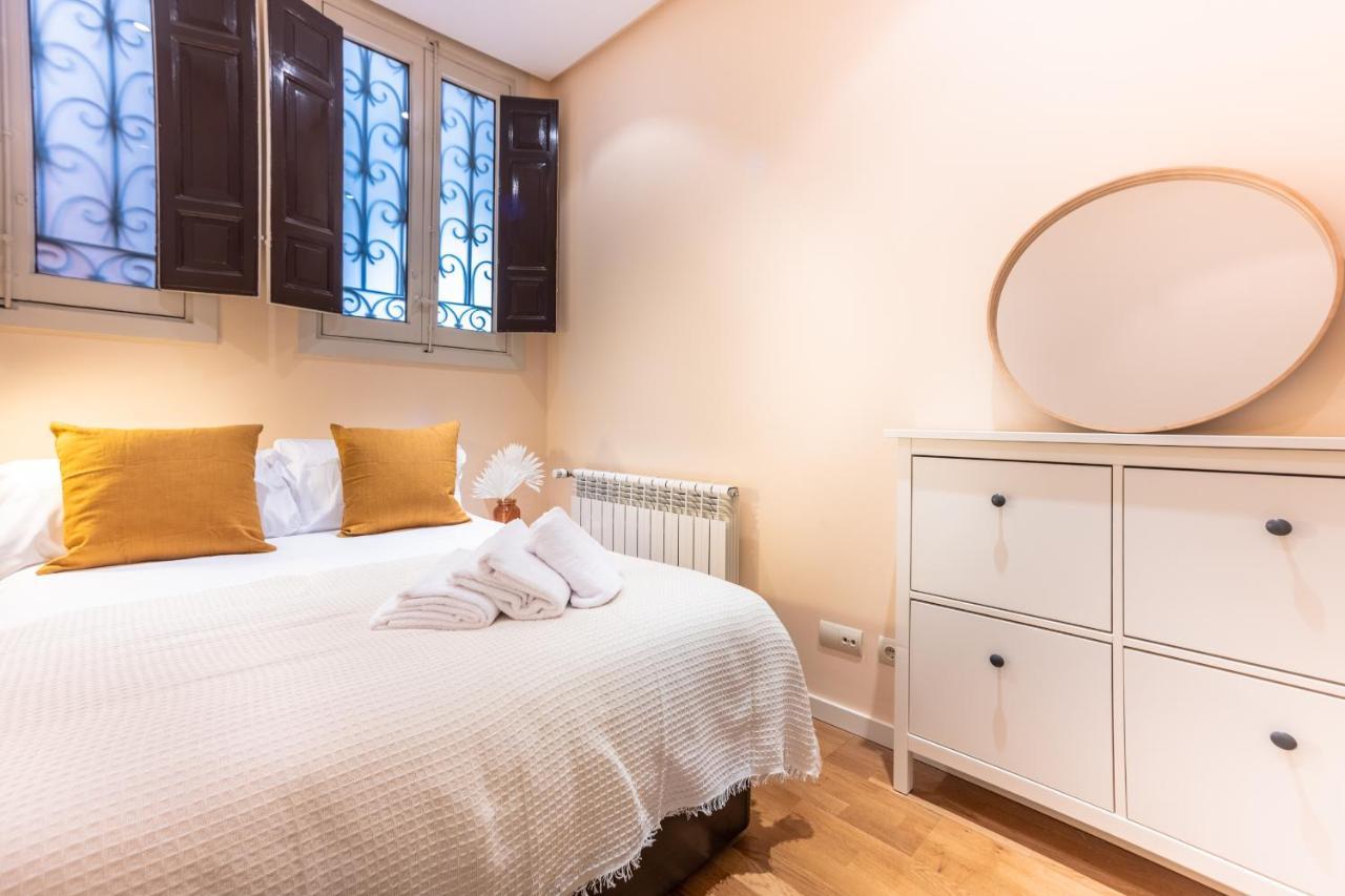 Appartement For Elegante Y Colonial Temporal En Malasana Mad28 *